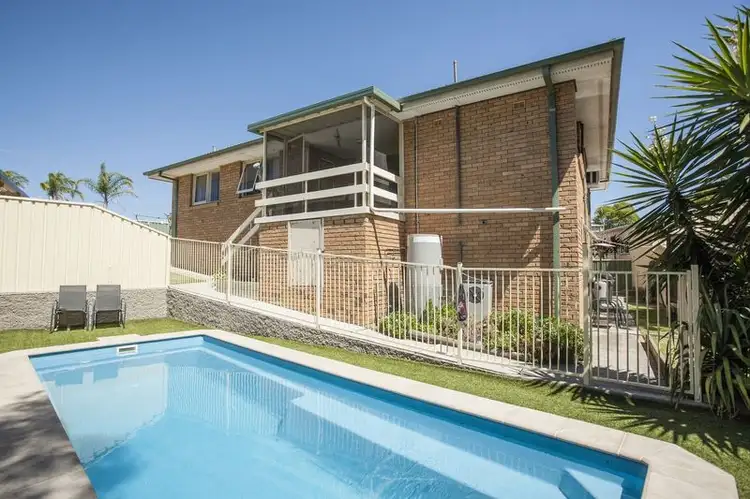 14 Walker Cresent, Raymond Terrace NSW 2324