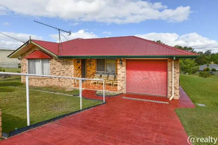 3 Kimberley Avenue, Southside QLD 4570