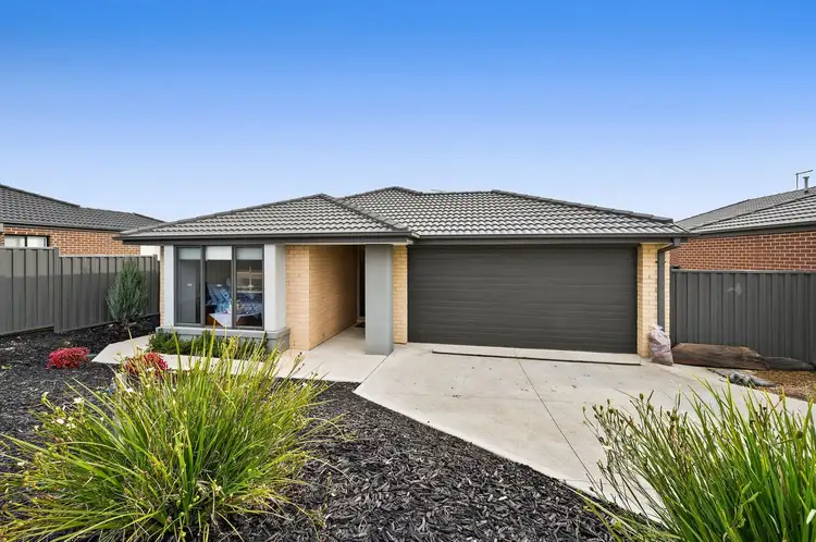 3 Wispering Circuit, Kilmore VIC 3764