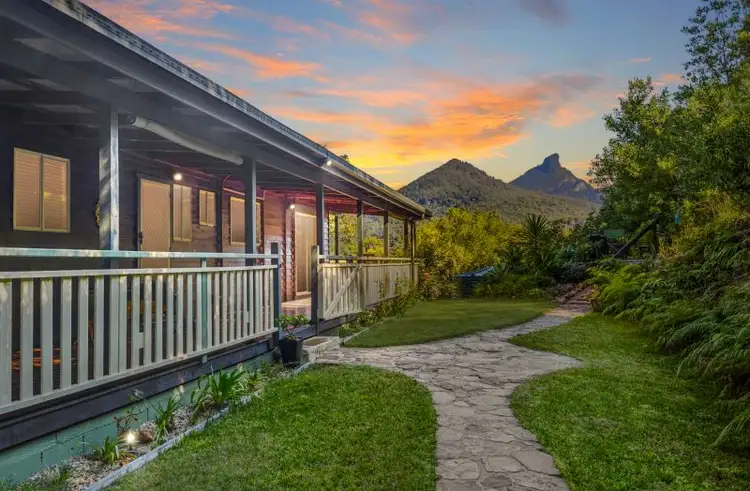 55 Braeside Drive, Uki NSW 2484