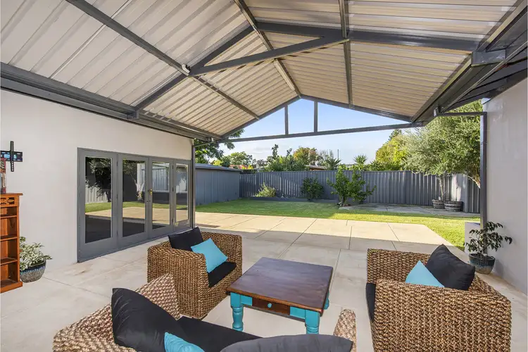 12 Mereworth Road, Thornlie WA 6108