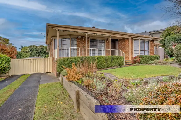 33 Scorpio Drive, Moe VIC 3825
