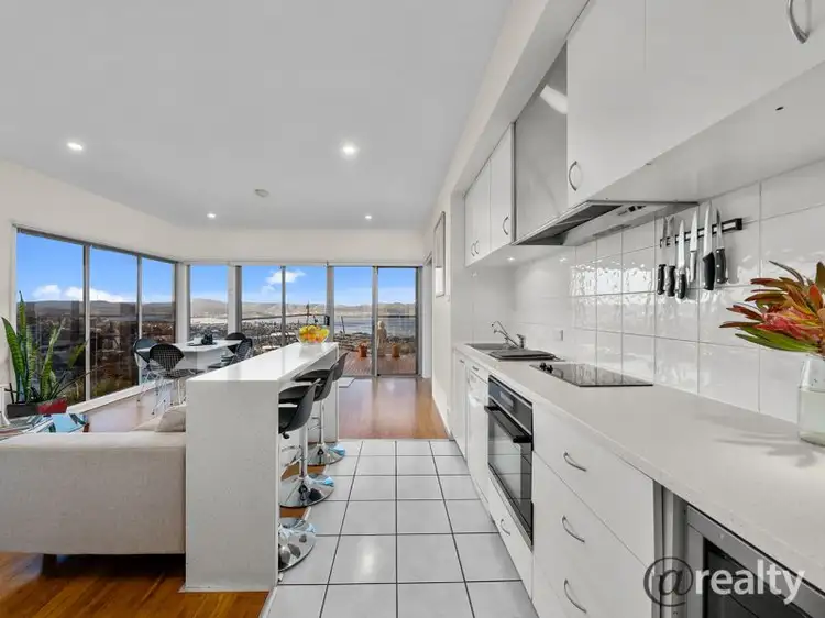 28 Zomay Avenue, Dynnyrne TAS 7005