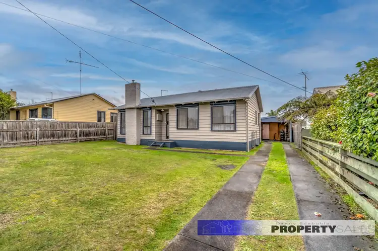 30 Alexander Avenue, Moe VIC 3825