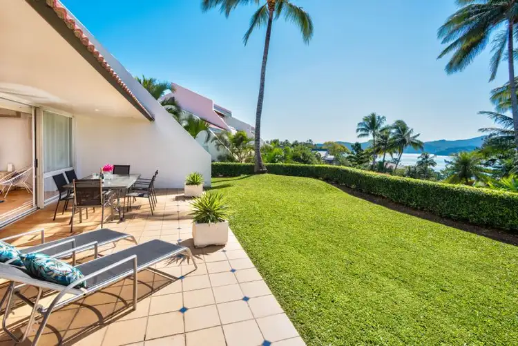 Bella Vista E1/12 Whitsunday Boulevard, Hamilton Island QLD 4803