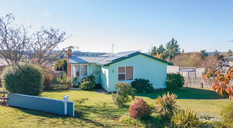 12 East Westbury Place, Deloraine TAS 7304