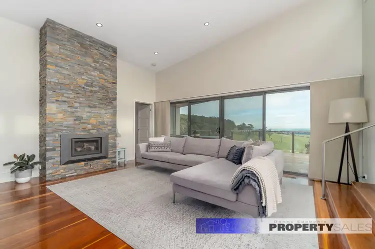 Fifth view of Homely house listing, 33 Comans Way, Moe VIC 3825