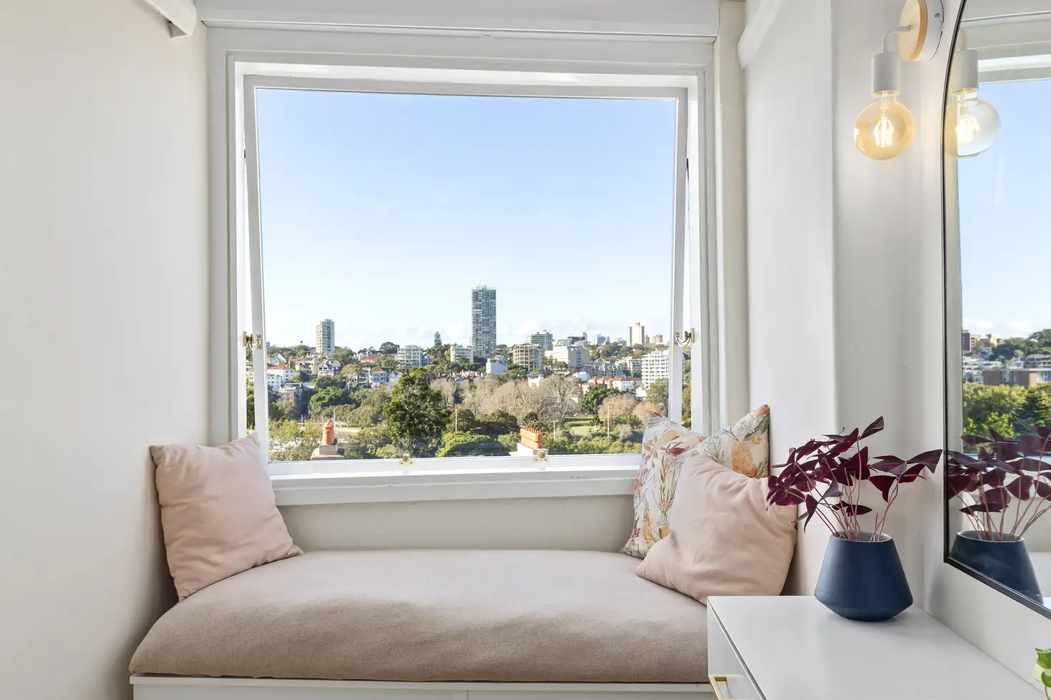 Main view of Homely apartment listing, 8/37 Elizabeth Bay Road, Elizabeth Bay NSW 2011