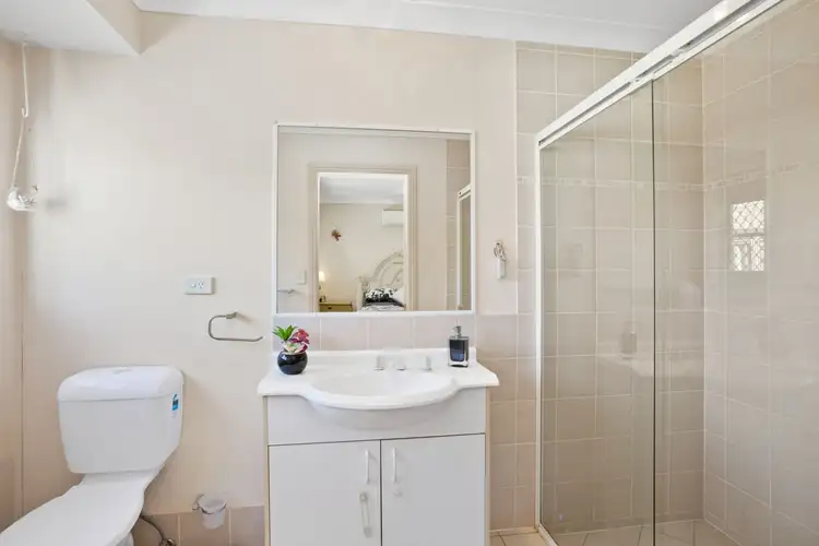 Sixth view of Homely house listing, 10 Deborah Court, Deception Bay QLD 4508