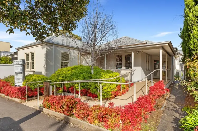 110 Bay Street, Brighton VIC 3186