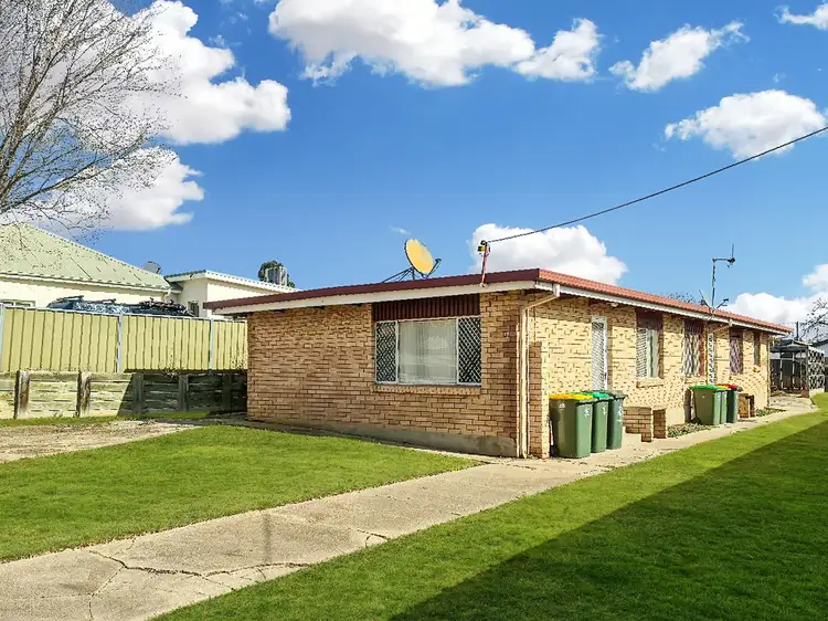 Main view of Homely unit listing, 1 - 2/7 Wolseley Street, South Bathurst NSW 2795