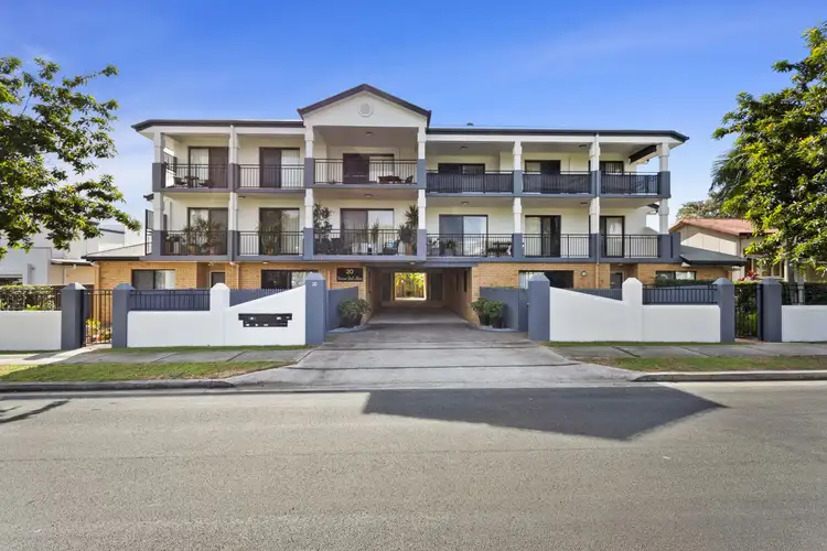 8/18-20 Wyllie Street, Redcliffe QLD 4020