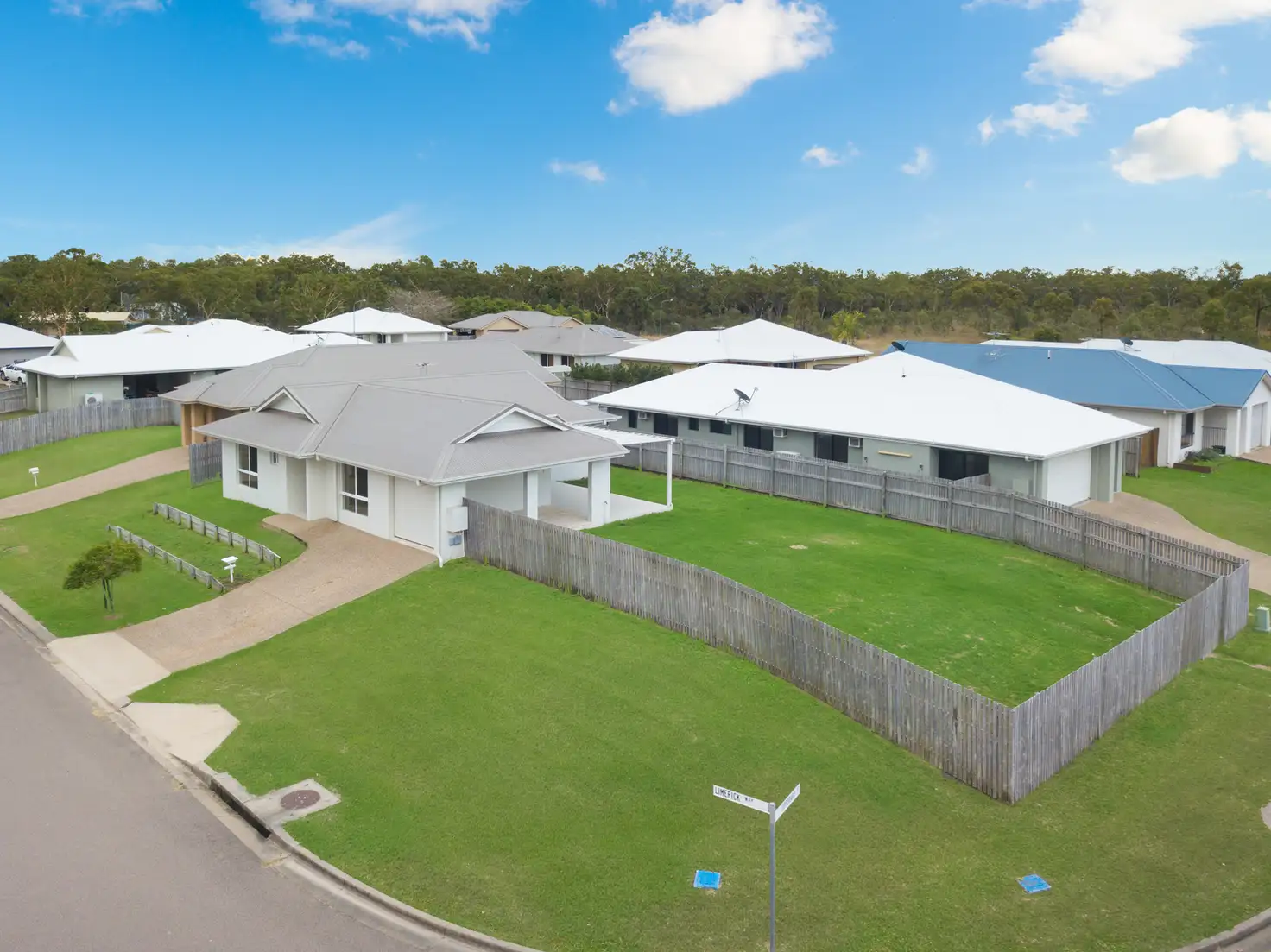 Main view of Homely house listing, 39 Limerick Way, Mount Low QLD 4818