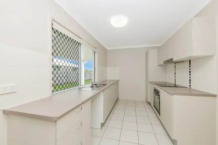 Sixth view of Homely house listing, 39 Limerick Way, Mount Low QLD 4818