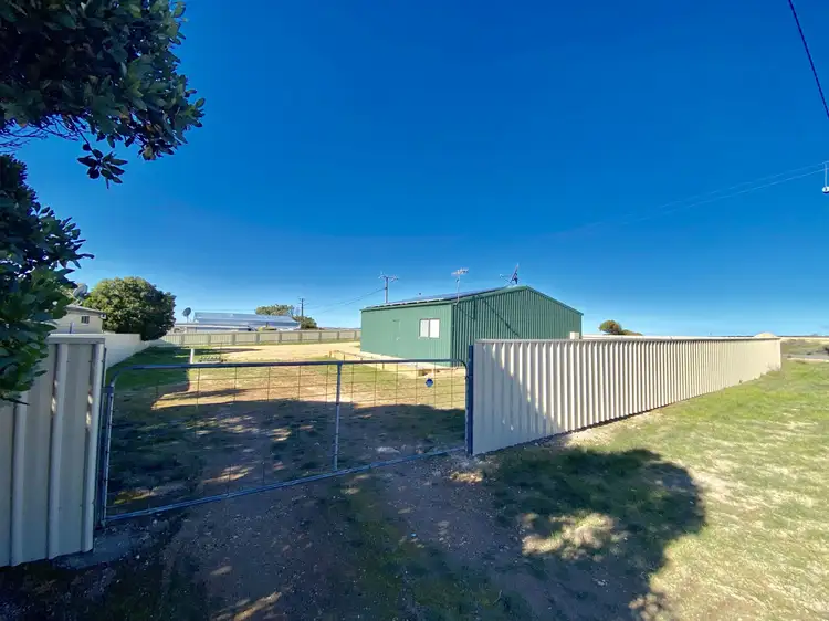6 West Terrace, Sceale Bay SA 5680