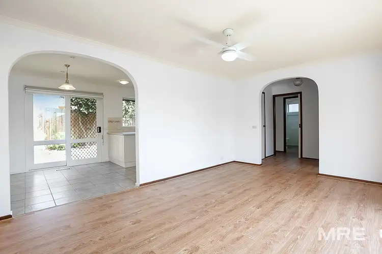 Main view of Homely unit listing, 2/11 Saladin Avenue, Glen Waverley VIC 3150