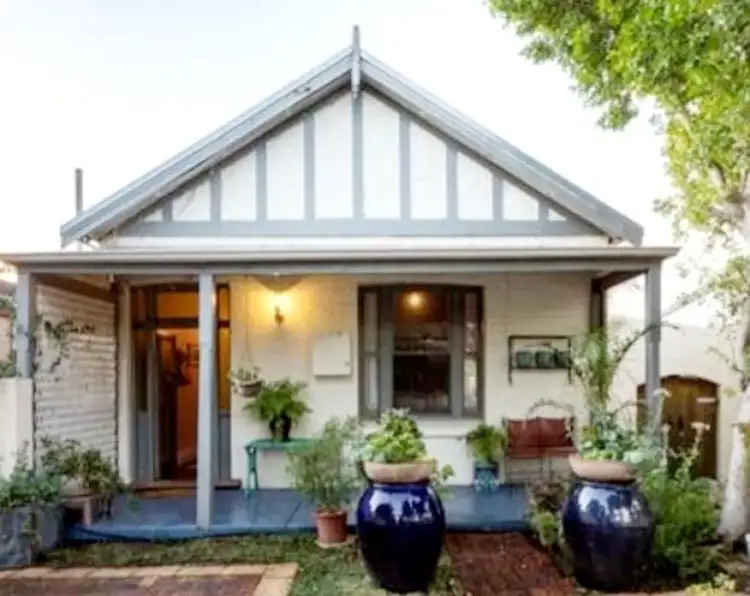 28 Perth St, Cottesloe WA 6011