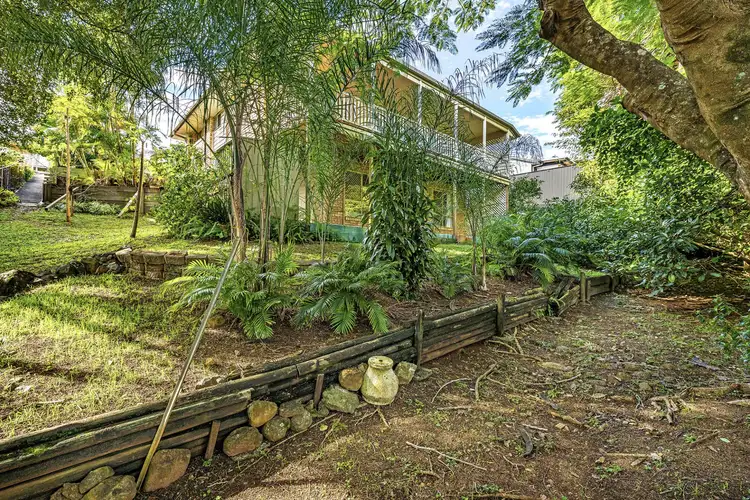 6 Elm Place, Banora Point NSW 2486