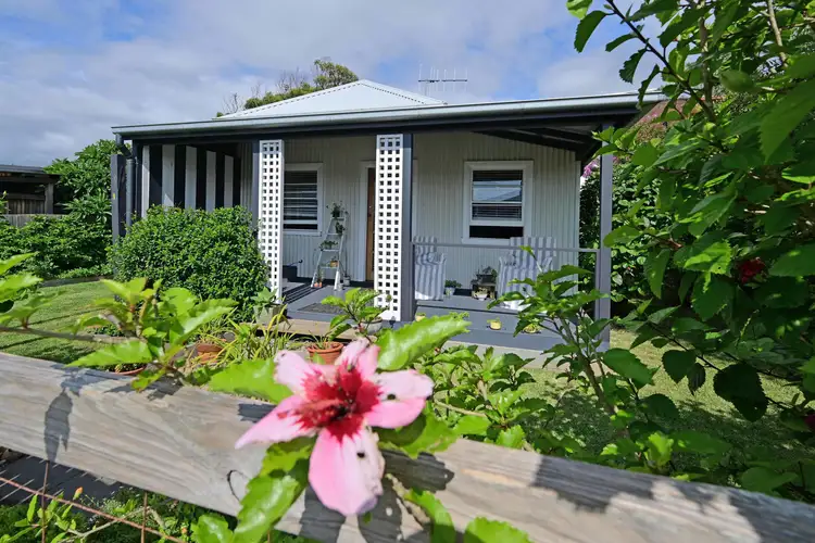 25 David Street, Old Bar NSW 2430