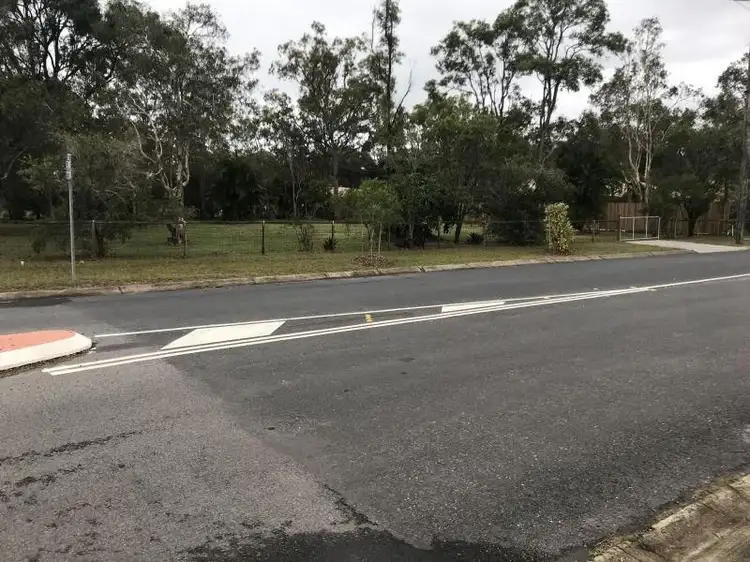 2 Raward Rd, Wondunna QLD 4655