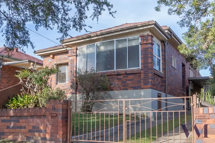 8 McGrath Ave, Earlwood NSW 2206