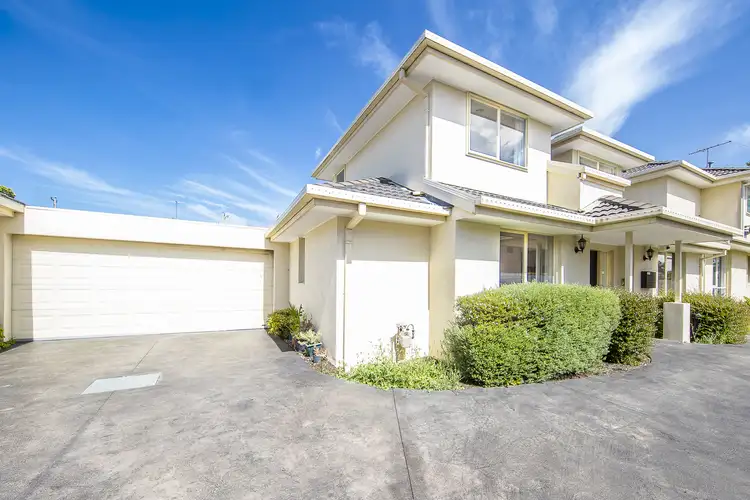 2/37 Thea Grove, Doncaster East VIC 3109
