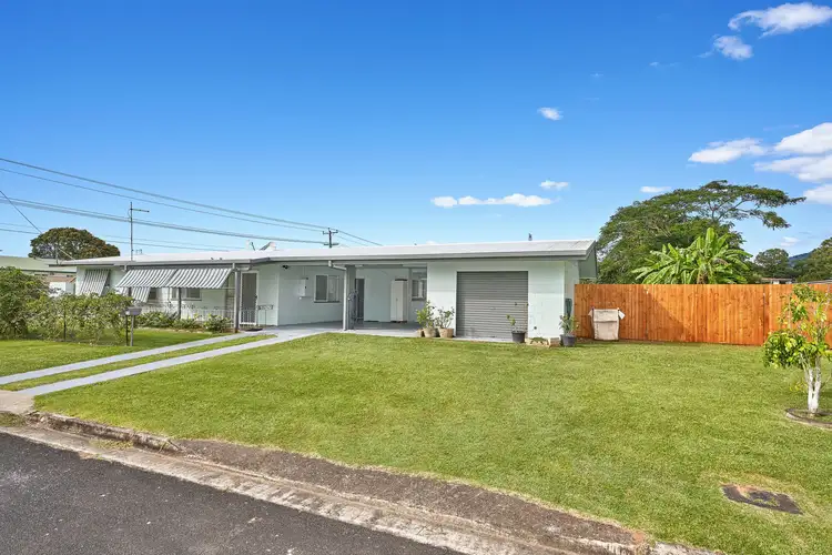1 Lynette Street, Woree QLD 4868