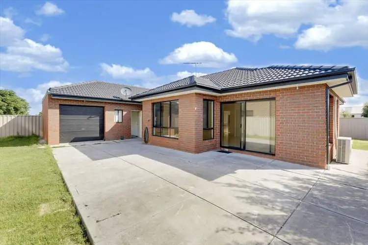 Second view of Homely house listing, 21 Berrima Close, Craigieburn VIC 3064