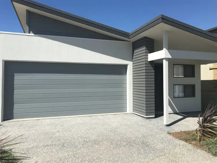6 Cambridge Way, Ripley QLD 4306
