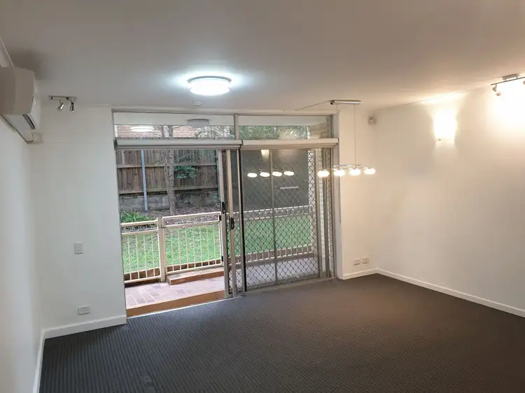 1/138 Clarence Road, Indooroopilly QLD 4068