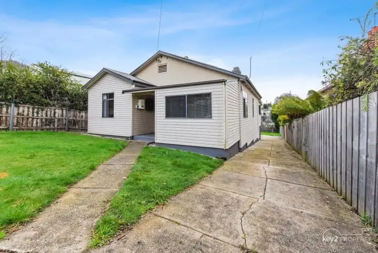 52 Thistle Street West