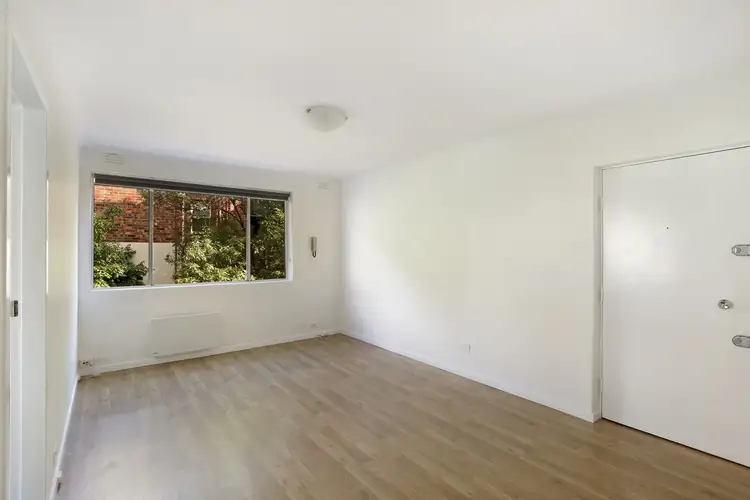 Second view of Homely unit listing, 5/16 Robe Street, St Kilda VIC 3182