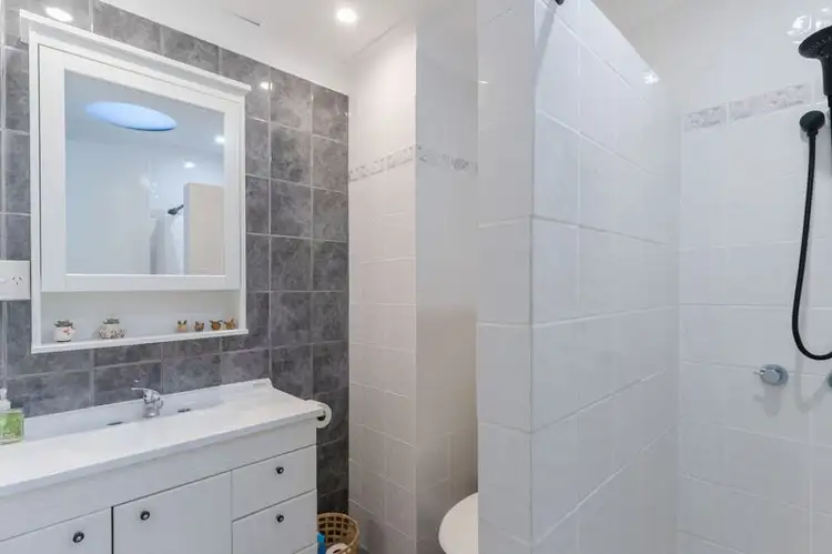 Fifth view of Homely apartment listing, 2/246 Flinders Street, Yokine WA 6060