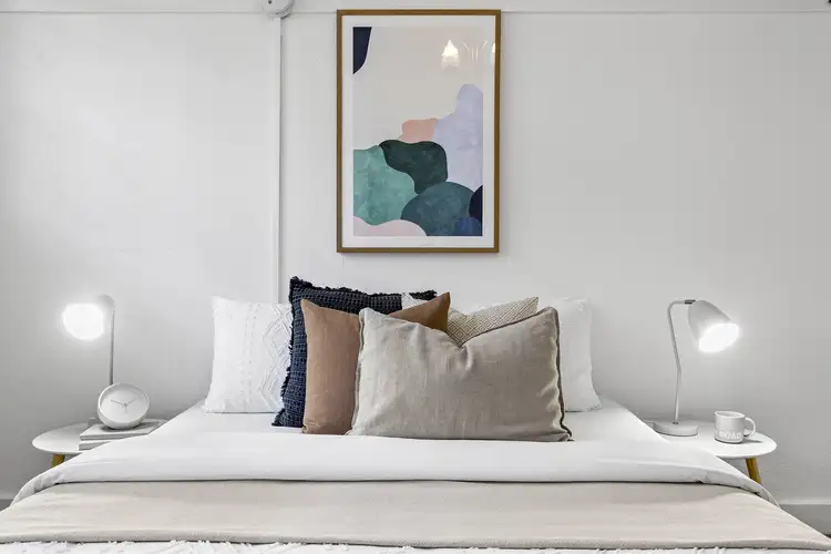 Sixth view of Homely apartment listing, 2/6 Hughes Street, Potts Point NSW 2011