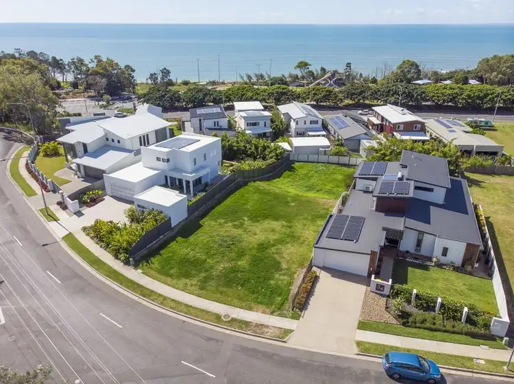 32 Hillyard St, Pialba QLD 4655
