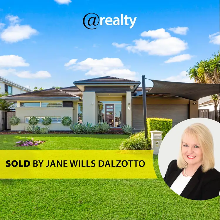 34 Temple Island Circuit, Oxenford QLD 4210