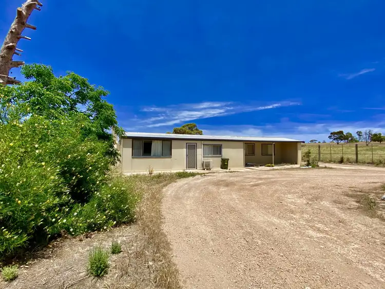 12 Redding Road, Streaky Bay SA 5680