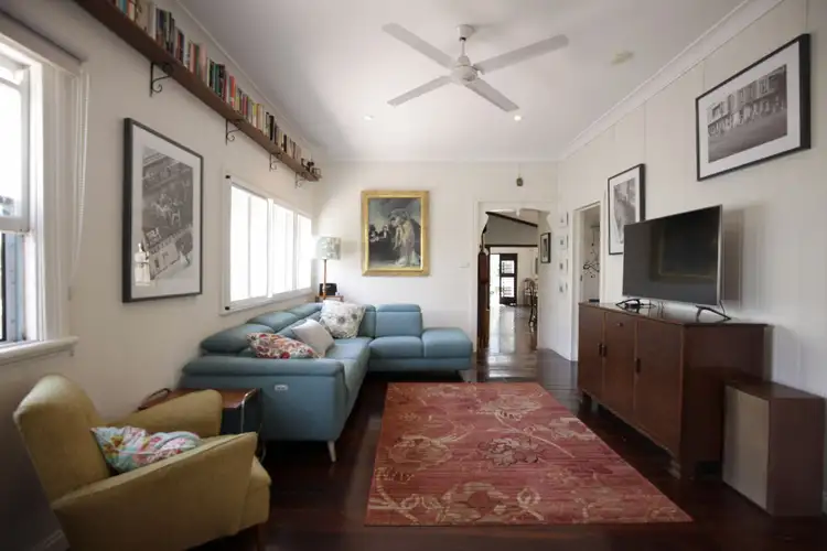 11 Ninth Ave, Railway estate QLD 4810