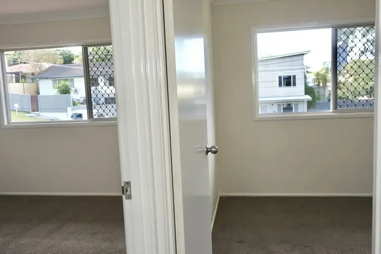 Fifth view of Homely semi-detached listing, 1/17 Enid Avenue, Southport QLD 4215
