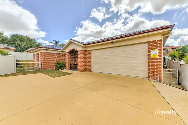 2/1 Ventnor Drive, North Tamworth NSW 2340