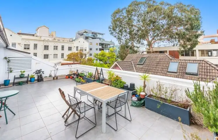 Second view of Homely apartment listing, 16/7 Greenknowe Avenue, Elizabeth Bay NSW 2011