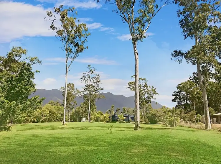 653 Ellerbeck Road, Cardwell QLD 4849