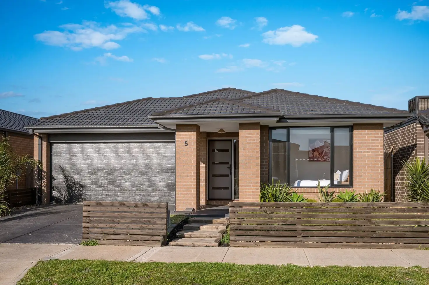 Main view of Homely house listing, 5 Hixon Way, Mickleham VIC 3064