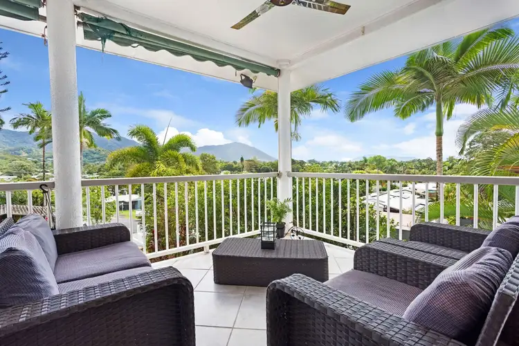 4 Universal Close, White Rock QLD 4868
