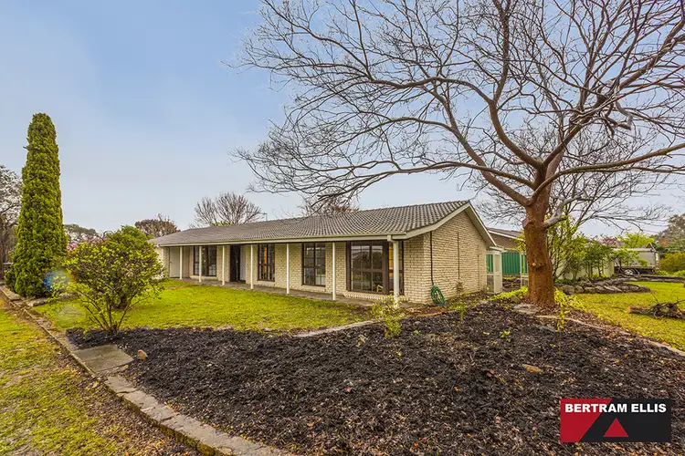 13 Deamer Crescent, Chisholm ACT 2905