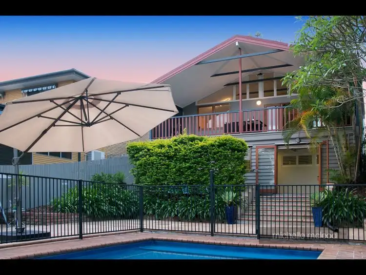 44 Henry Street, Chapel Hill QLD 4069