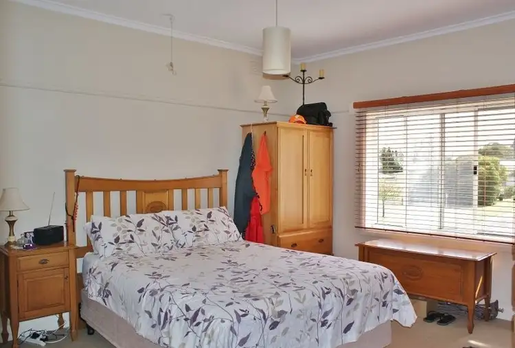 Seventh view of Homely house listing, 1 Kendon Street, Newborough VIC 3825