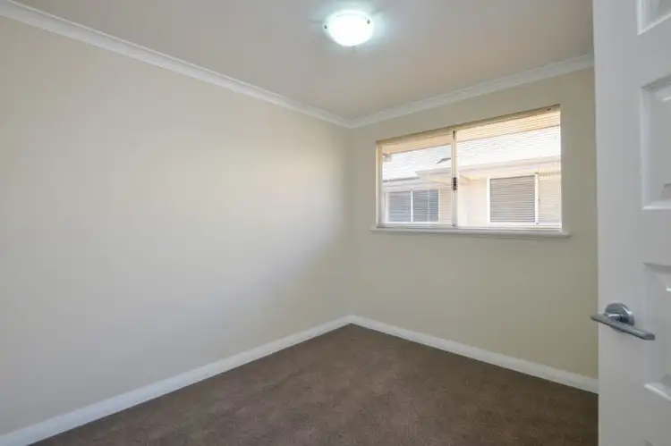 Seventh view of Homely townhouse listing, 7/4 Rule Court, Somerville WA 6430