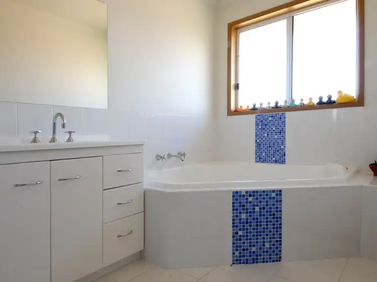 Seventh view of Homely house listing, 4 Jayda Place, Kingston TAS 7050