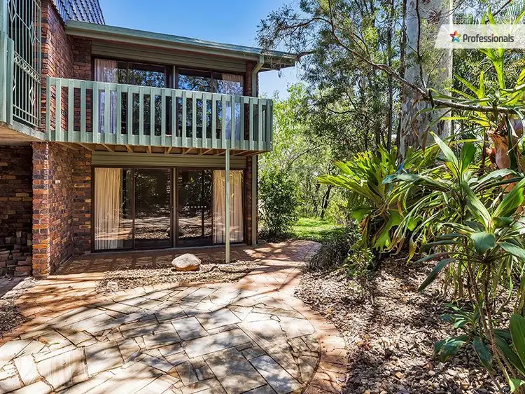 12 Dellamara Street, Chapel Hill QLD 4069
